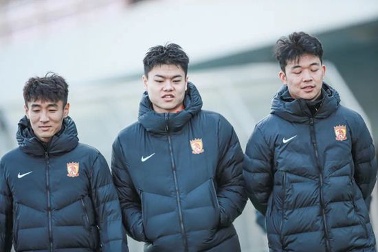 赛后，穆帅被问到是否会在出场机会上对表现差的人做出惩罚。
